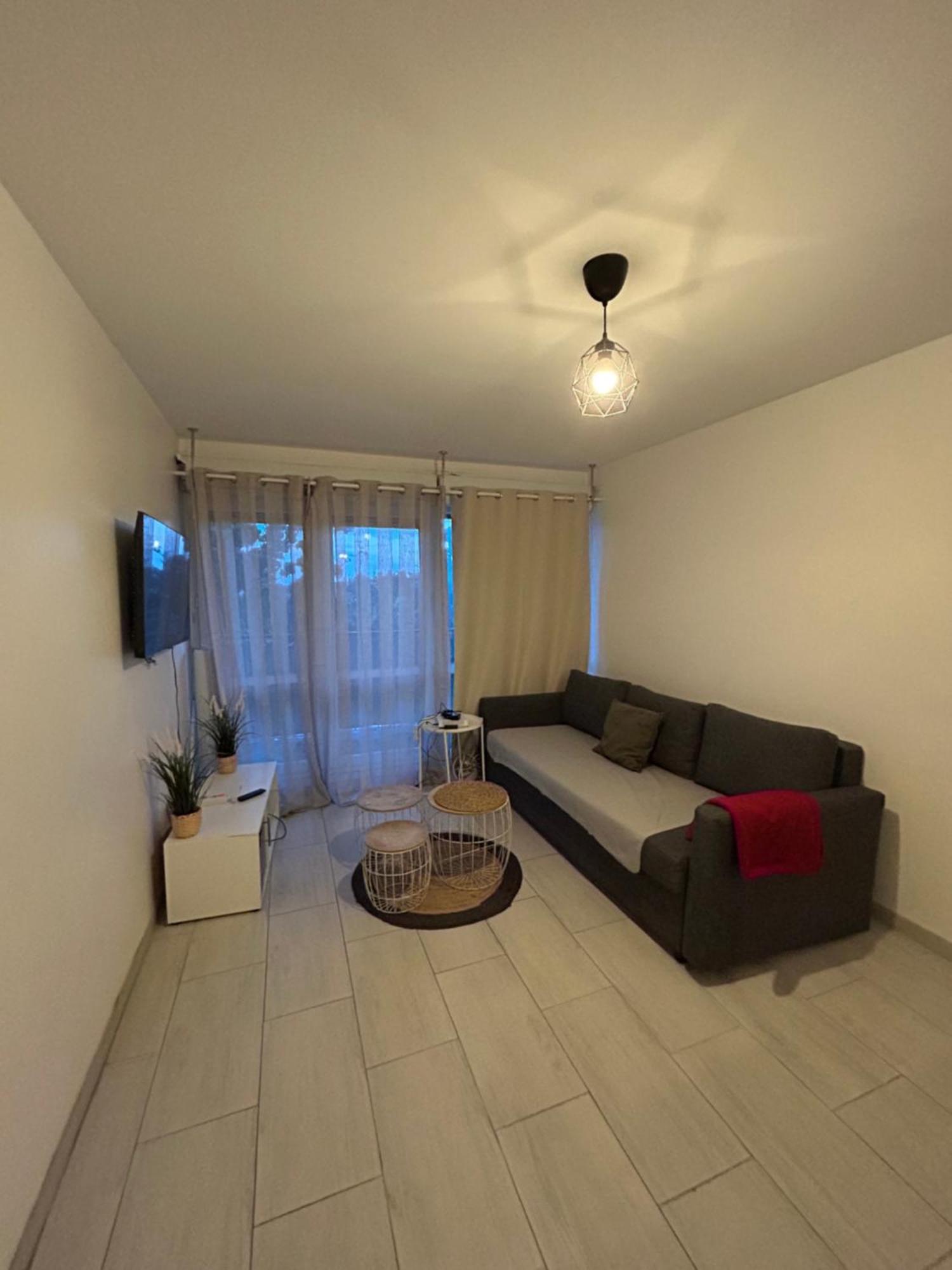 Appartement Ping-Pong Proche Gare Gagny Exterior photo